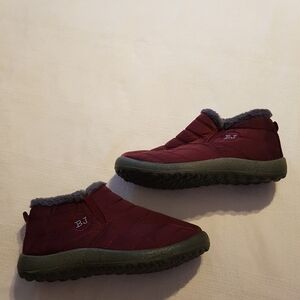BJ booties with fuzzy lining, fit 7- 7 1/2 ladies best